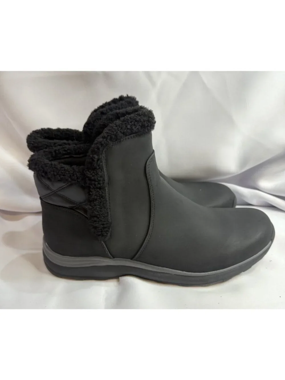 BareTraps Ynez Size 11 Women’s Black Winter Ankle Boots Booties